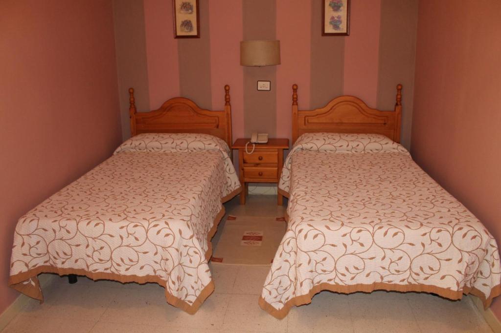 Hotel Valle Del Jerte Los Arenales Habitación foto